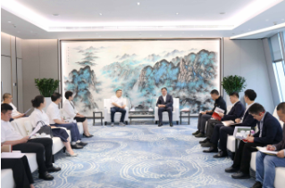 泸州老窖集团董事长刘淼到访新盛娱乐公司集团