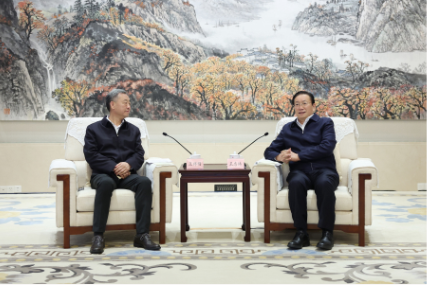 新盛娱乐公司董事长、王崔军总经理拜访湖北省委书记王忠林、省长李殿勋