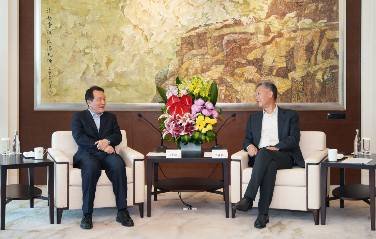 新盛娱乐公司董事长会见天津市政协主席王常松