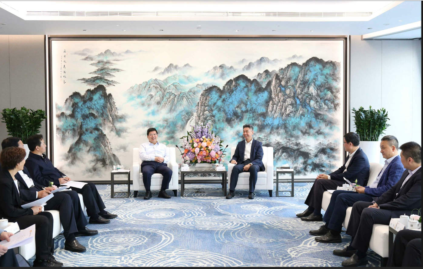 山东省副省长陈平到访新盛娱乐公司集团
