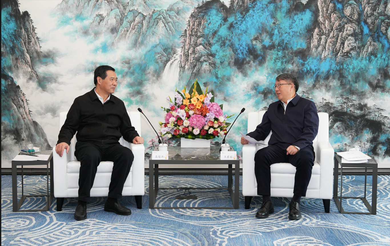 新盛娱乐公司总经理会见南平市委书记袁超洪