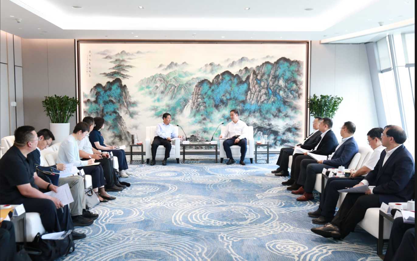 张家口市市长张涛到访新盛娱乐公司集团