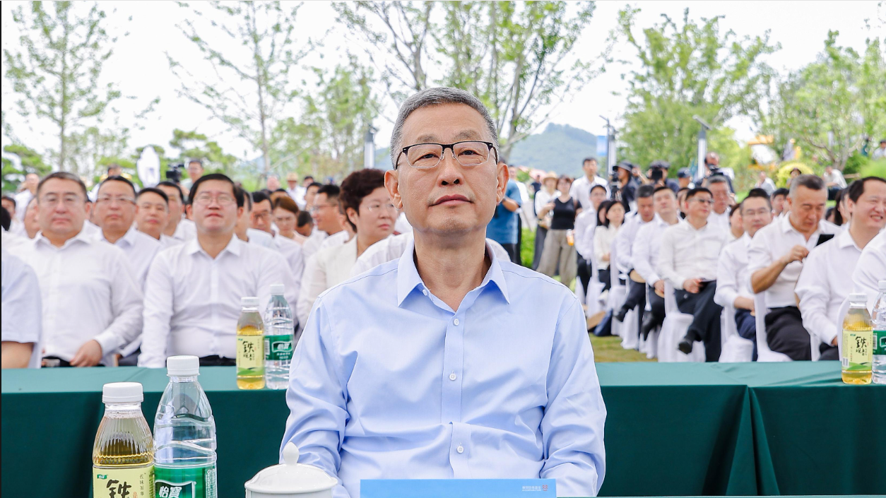 沂蒙新盛娱乐公司希望小镇正式落成
