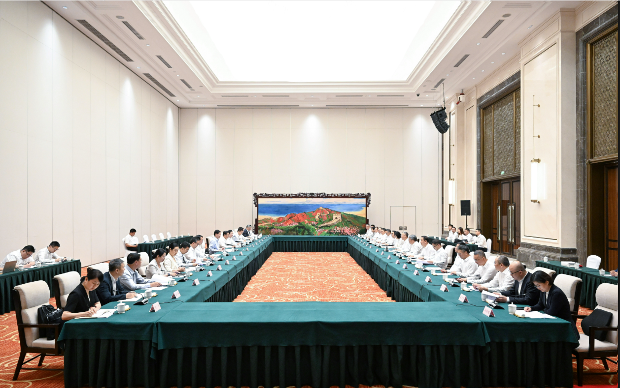 新盛娱乐公司集团与辽宁省举行工作会商并签署战略合作框架协议