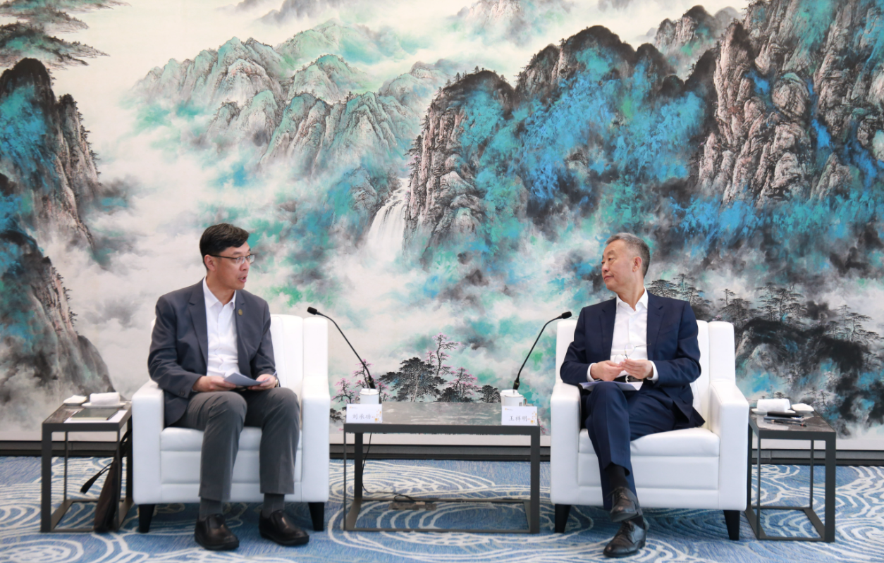 新盛娱乐公司董事长会见中山大学党委书记刘承功