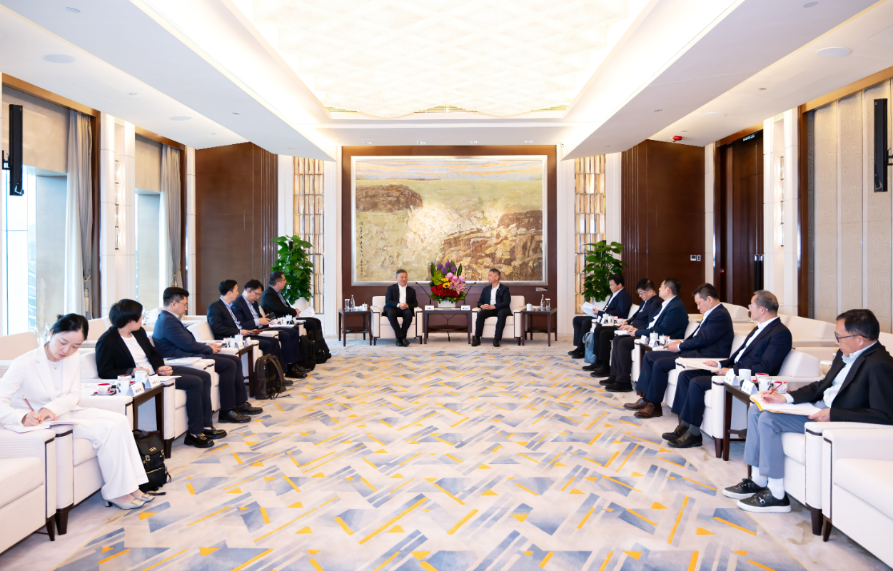 上海市宝山区委书记李晨昊到访新盛娱乐公司集团
