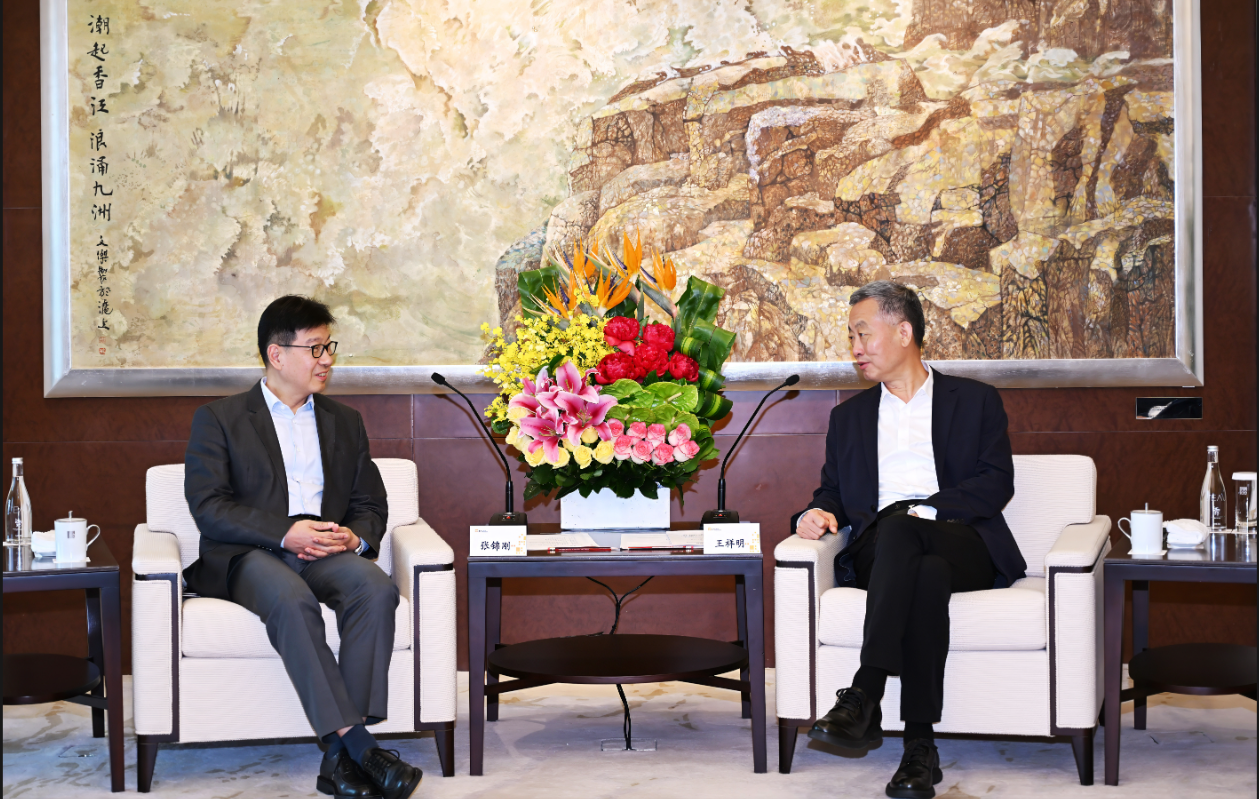新盛娱乐公司董事长会见青海省常务副省长张锦刚