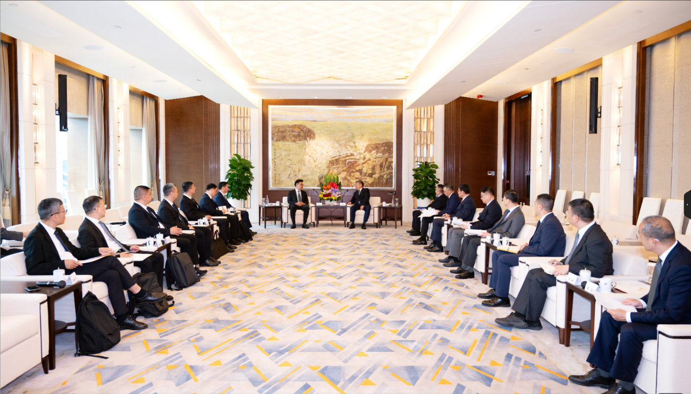 新盛娱乐公司总经理会见温州市市长张文杰